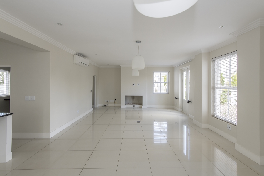 4 Bedroom Property for Sale in Val De Vie Estate Western Cape